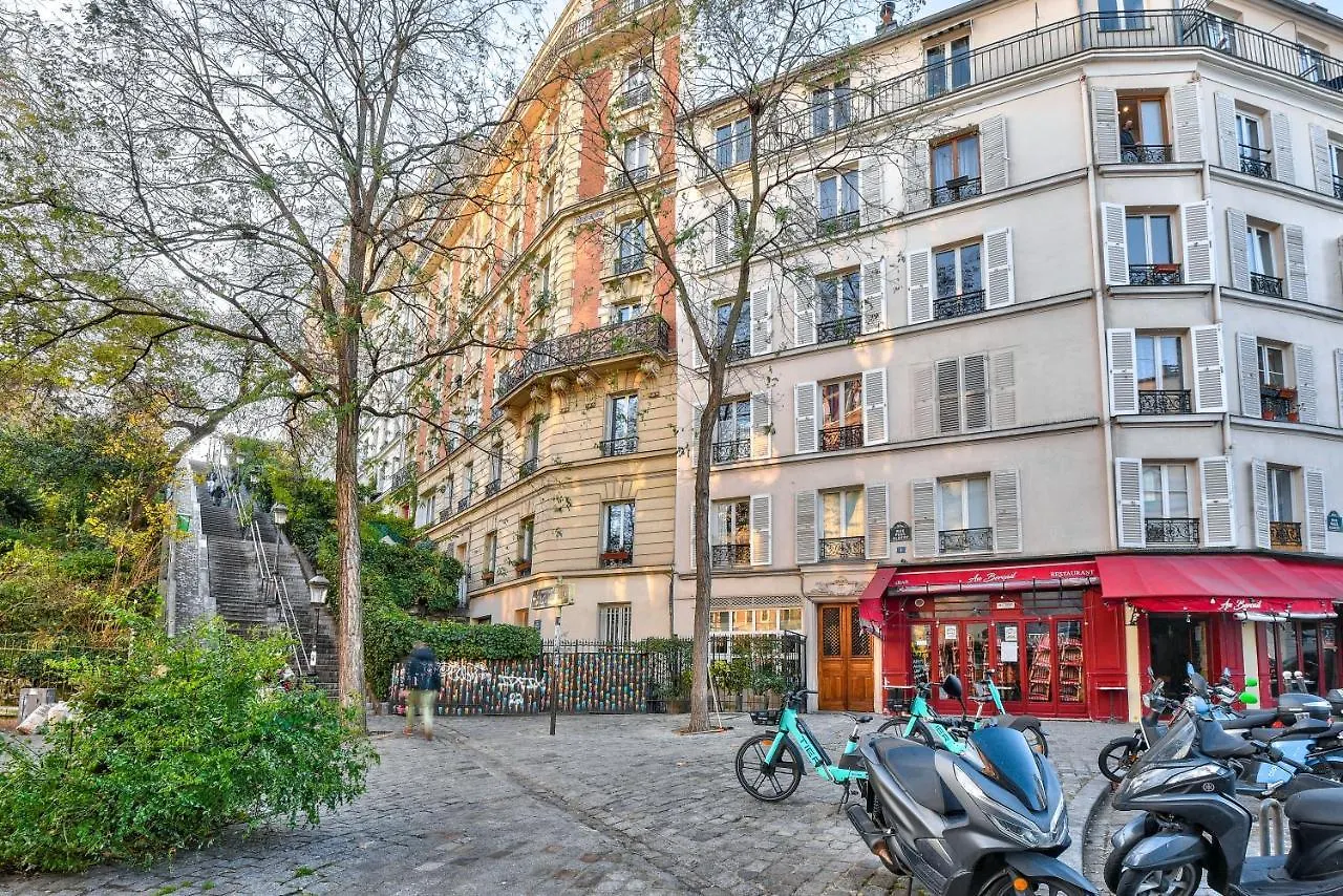 Cocon Pour 2 Au Coeur De Montmartre Daire Paris
